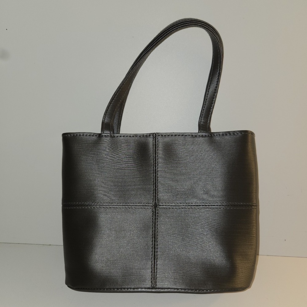 Elizabeth Arden Silver Gray Satin Evening Special Occasion Bag Snap Closure‎